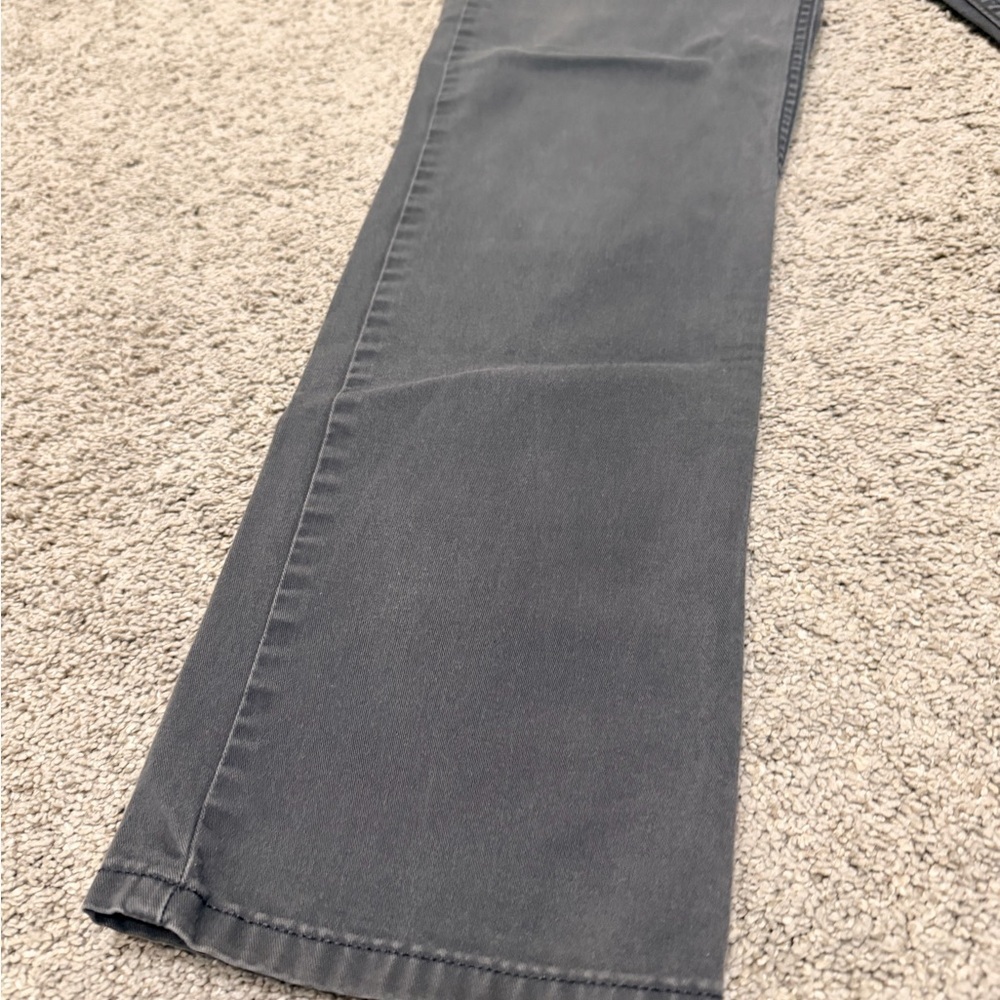 Levi’s Men's Gray Straight Leg Jeans - Picture 2 of 6
